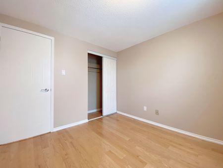 For Lease - 195 Enchanted Hills Crescent, Toronto, Ontario - Photo 3
