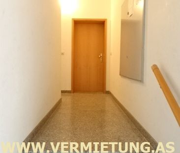 Heimeliges Dachgeschoss +++ Einbauküche auf Wunsch - Photo 1