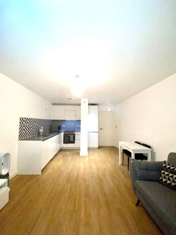 1 Bed Flat, Paxton House, SE25 - Photo 4