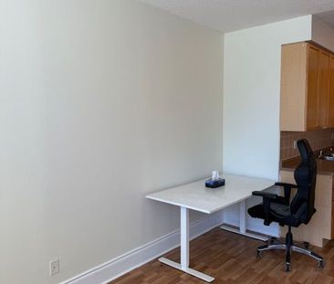 For Lease - 3880 Duke Of York Boulevard Unit# 104, Mississauga, Ont... - Photo 2