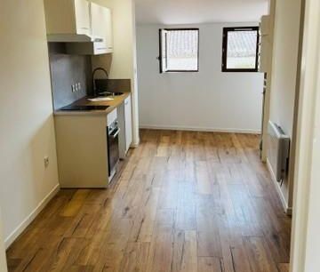 Location Appartement 2 pièces 33m² CASTRES 81100 - Photo 2