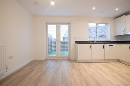 3 bedroom terraced house to rent - Photo 2