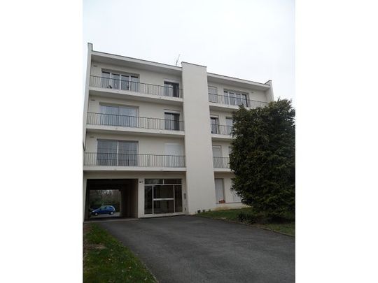 A LOUER - Quartier avenue de Dun - T2 de 53.48m² avec parking, balcon et cave - Photo 1