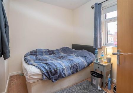 3 Bedroom Apartment, 46b Agincourt Avenue, Queens Quarter, Belfast, BT7 1QU - Photo 5