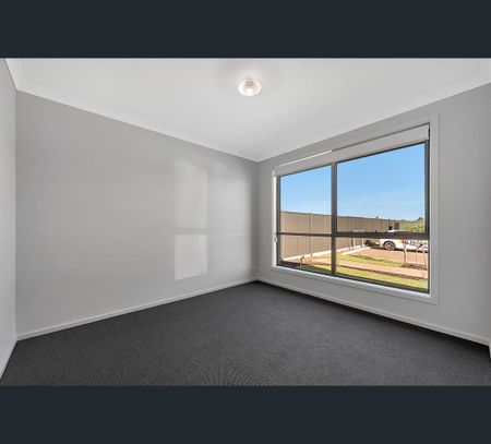 21 Sangiovese Street, Angle Vale, SA 5117 - Photo 2