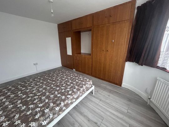 Room in a Shared House, Kathleen Avenue, HA0 - Photo 1