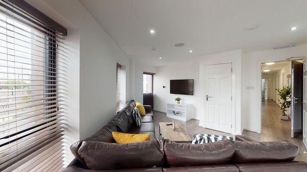 7 bedroom flat to rent - Photo 1