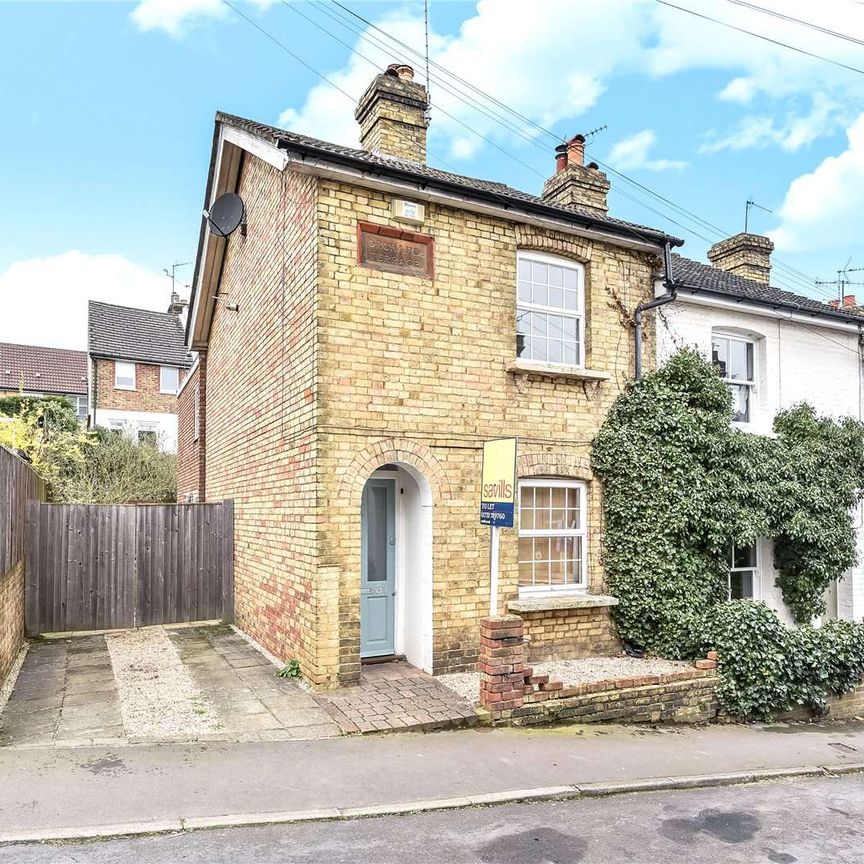 A charming and well presented home in an ideal Sevenoaks location. - Photo 1