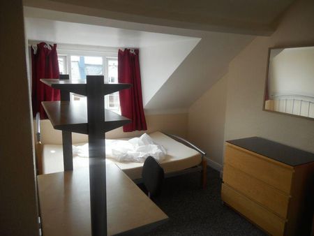 6 bedroom terraced house to rent - Photo 5