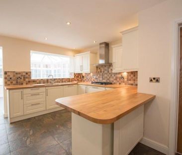 1 bedroom in a house share to rent - Photo 6
