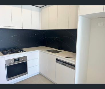 602/2 Appleroth Street, Melrose Park, NSW 2114 - Photo 3