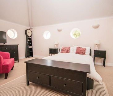 4 bedroom detached house to rent - Photo 2