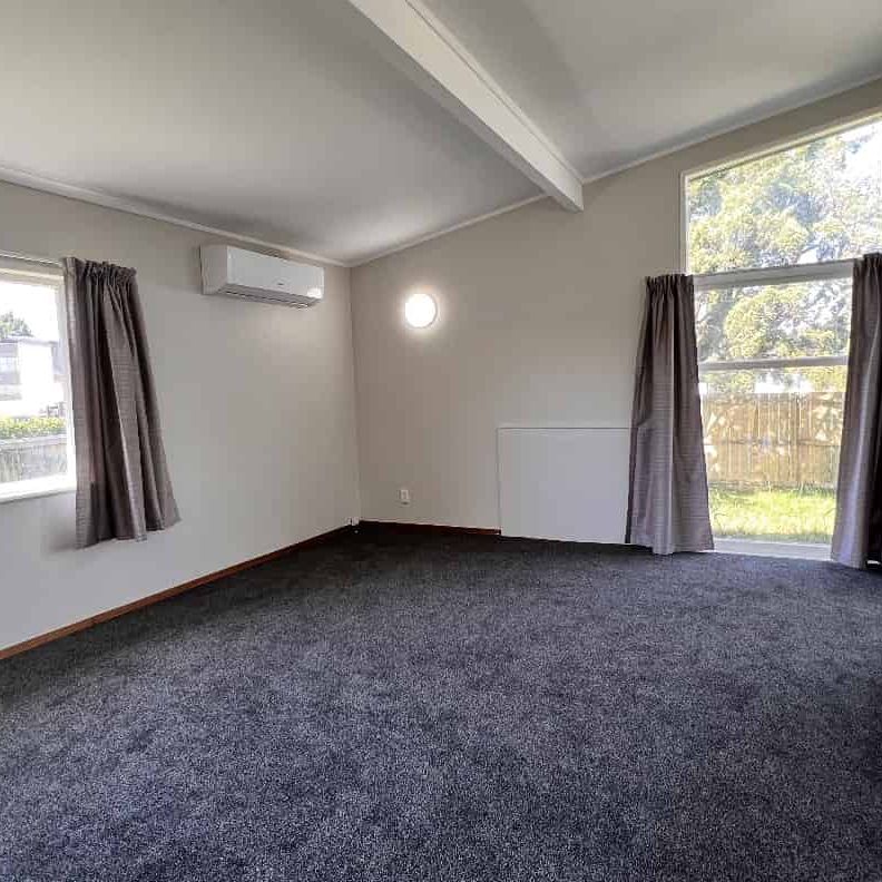 3 Bedroom in Ideal Location - Photo 1