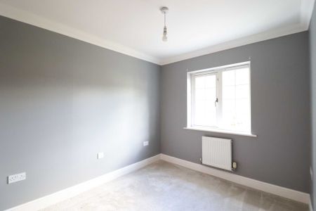 Copperfields, High Wycombe - Photo 5