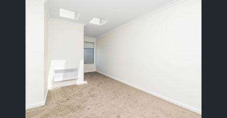 **RECEIVE ONE MONTH FREE RENT, ASK US HOW!!! Spacious 4-Bedroom Townhome for Lease in Cloverton Estate - Photo 5