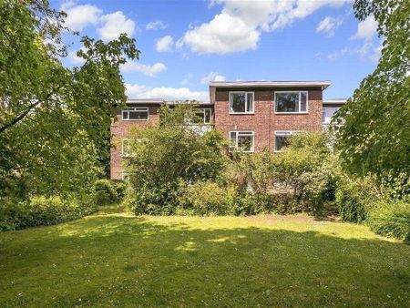 Strawberry Hill Road, Twickenham, Middlesex, TW1 - Photo 3