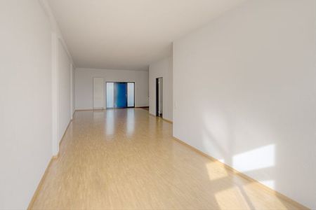 "Live for a month for free!" - Foto 2