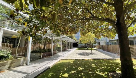 ***Welcome to W1.04A REVOLUCION APARTMENTS!*** - Photo 4