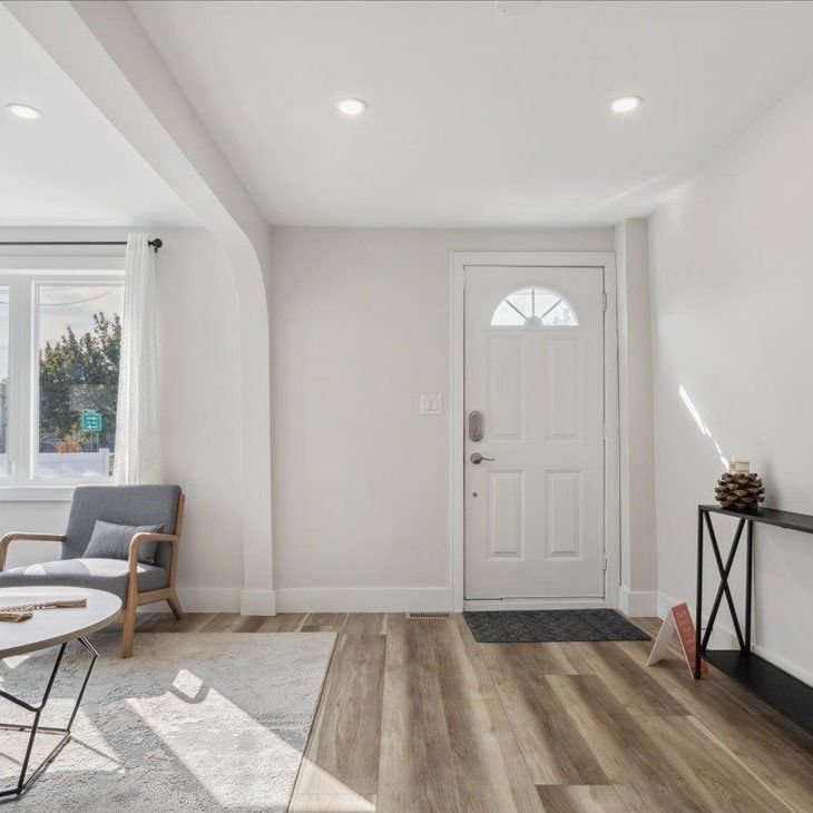 For Lease - 2027 Brampton Street Unit# MAIN, Hamilton, Ontario - Photo 1