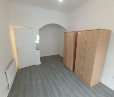 1 Bed Flat, Ibrox Street, G51 - Photo 3