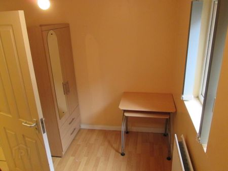 Great 4 Bedroom Apartment, 68A University Avenue, Queens Quarter, Belfast, BT7 1GY - Photo 4