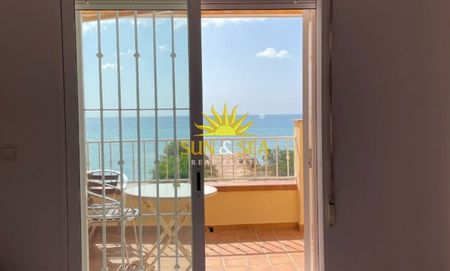 3-BEDROOM SEMI-DETACHED HOUSE - ORIHUELA COSTA - Photo 4