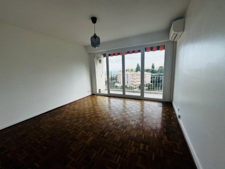 Location Appartement 3 pièces 57 m2 à Nice - Photo 2