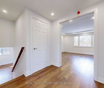 Detached Home For Lease | N8140218 - Photo 2