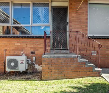 Convenient 2-Bedroom Unit in Prime Location - Photo 3