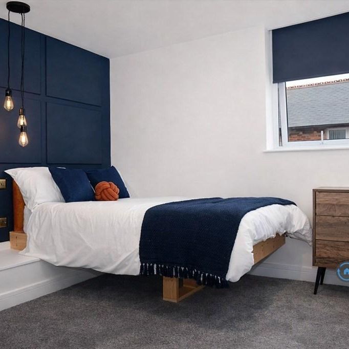 1 bedroom in a house share to rent - Photo 1