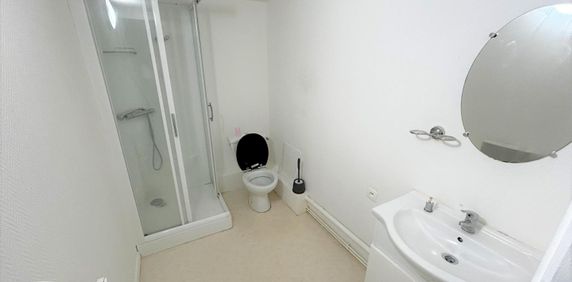 Location Appartement 2 pièces 27m² SEVREMOINE 49230 - Photo 2