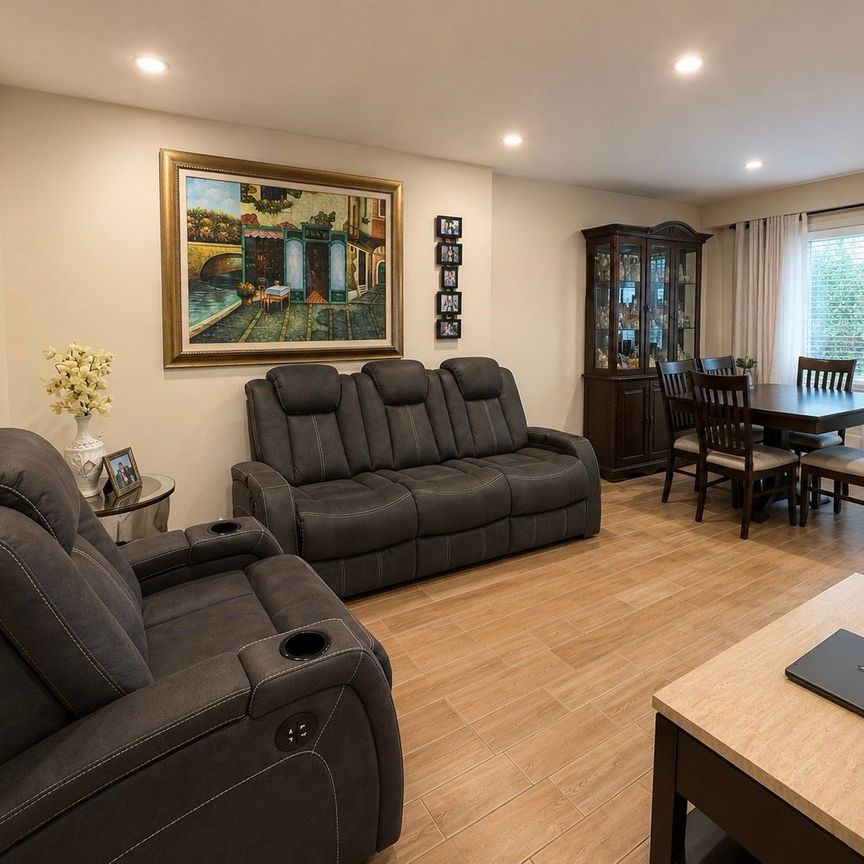 For Lease - 7 Fontainbleau Drive Unit# A, Toronto, Ontario - Photo 1