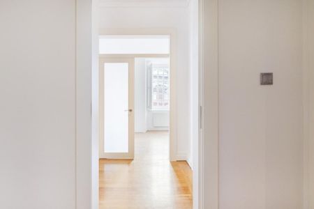 1 bedroom luxury Apartment for rent in Lisbon, Portugal - Photo 4