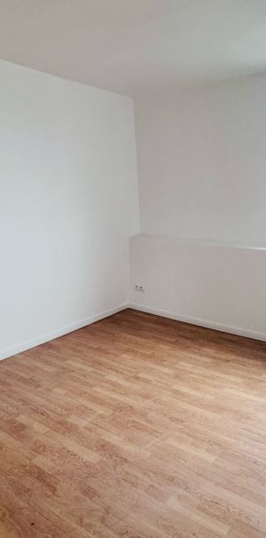 Location Appartement 3 pièces 51m² LIEVIN 62800 - Photo 1