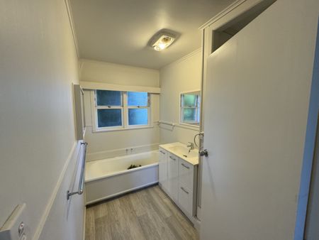 59 Christmas Road, Manurewa, Auckland - Photo 2