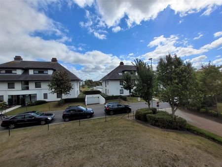 Lichtrijk appartement met garage box - Photo 4