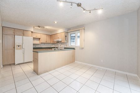 For Lease - 18 Whittaker Court Unit# Upper, Guelph, Ontario - Photo 5