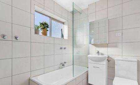 5/113 Devonshire Road, Sunshine VIC 3020 - Photo 2