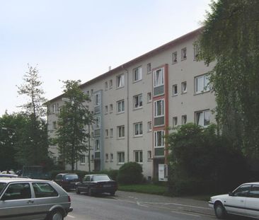 Modernisierte, zentrale 2-Zimmerwohnung in Hausen - Photo 1