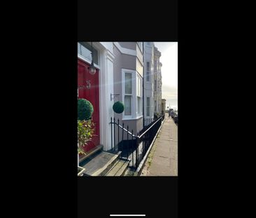 Studio Flat, Devonshire Place, BN2 - Photo 1