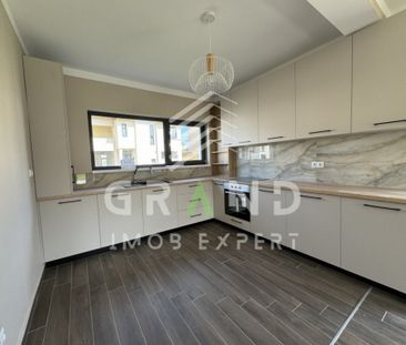 TOTUL NOU!Casa individuala,4 camere,3 BAI,TERASA,GARAJ,zona - Fotografie 3