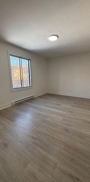 Superbe 3.5 Complètement Rénové - Photo 1