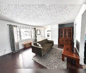 5 Bed 2 Bath Home For Rent Sherwood Park - Photo 4