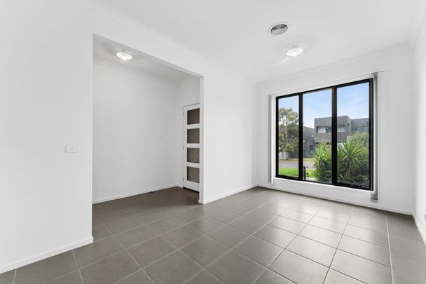 Neat Five Bedroom Family Home in Jacksons Hill Estate - Photo 1