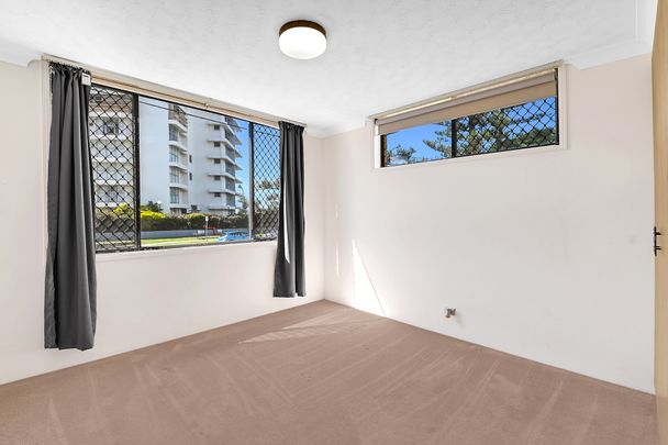 Unit 1/137 Old Burleigh Road - Photo 1