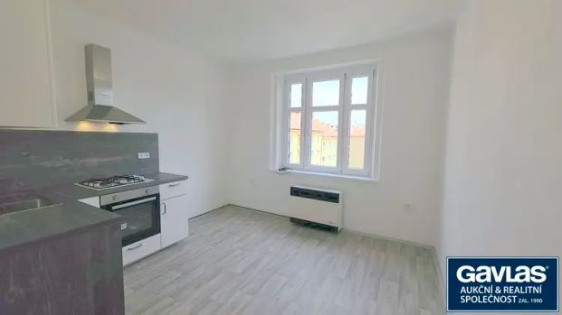 Zrekonstruovaný 1+kk, 20 m - Photo 1