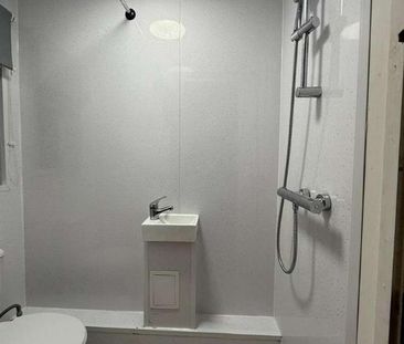 Lime Grove, Hayes, UB3 - Photo 6