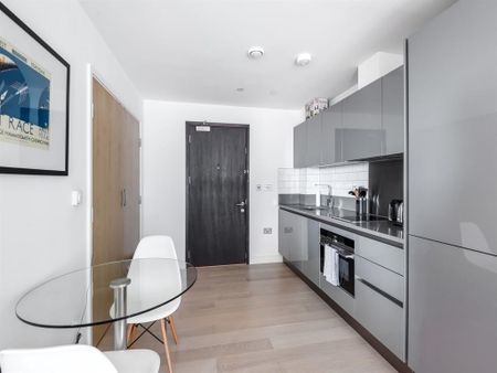 Studio to rent - Photo 4