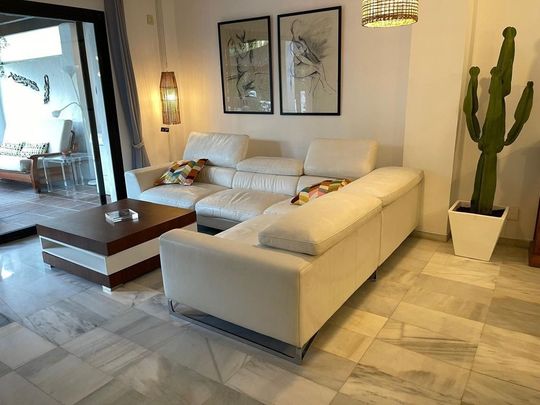 Luxury Apartment for rent in Puerto Banus, Andalusia - Photo 1