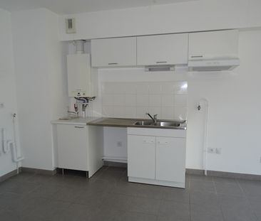Location Appartement 2 pièces 45m² ORLEANS 45000 - Photo 3